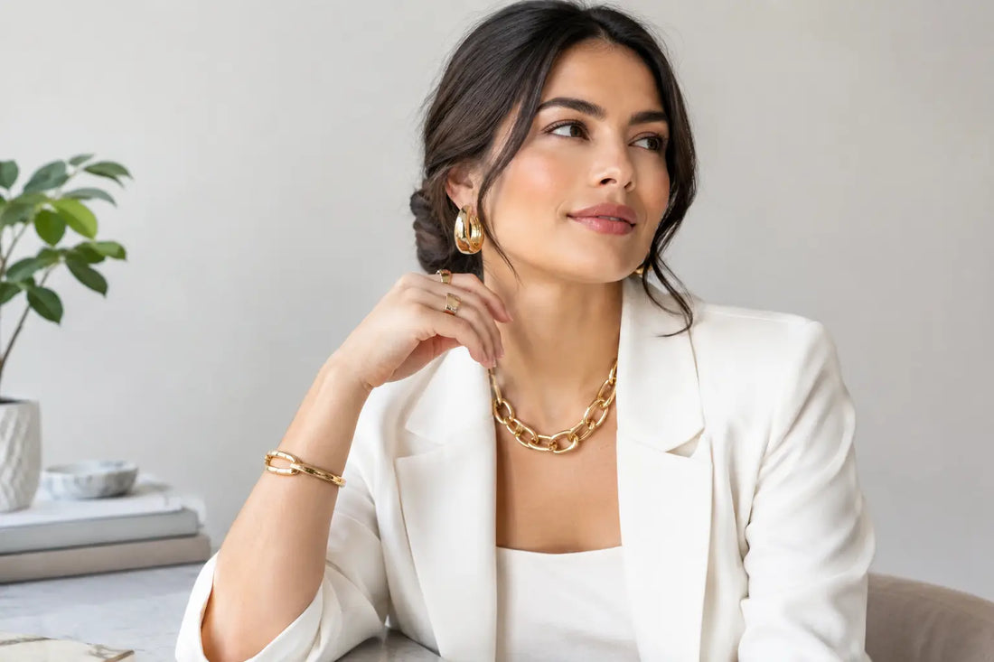 How to Style Statement Accessories Without Overdoing It